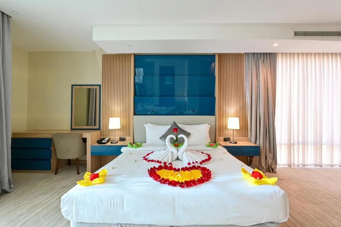 Image of Al Mansour Suites Hotel