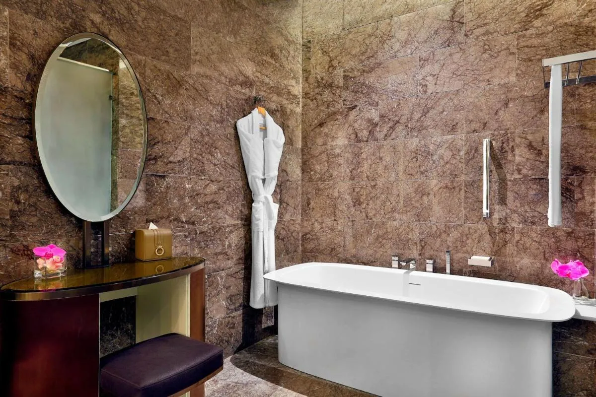 Image 2 of AlRayyan Hotel Doha, Curio Collection by Hilton