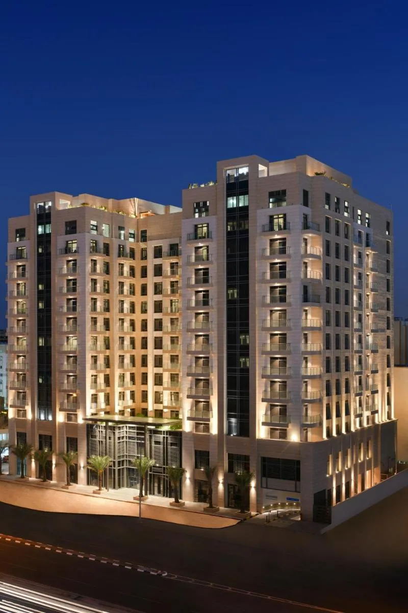 Image 3 of Le Mirage Downtown