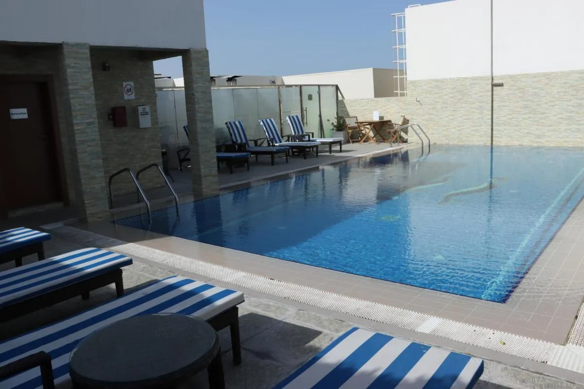 Image 2 of Strato Hotel By Warwick